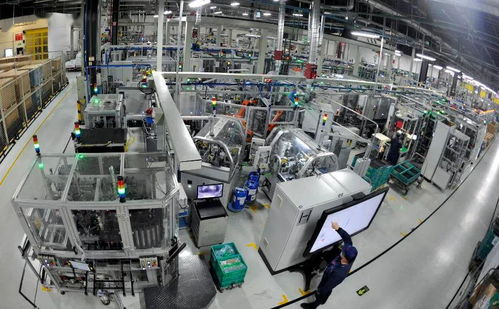 新技術(shù)、新三位一體 驅(qū)動(dòng)智能化改造，助推產(chǎn)業(yè)轉(zhuǎn)型升級(jí)